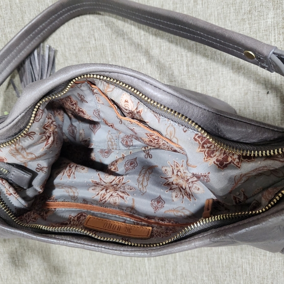 Hobo Handbag - Picture 6 of 6